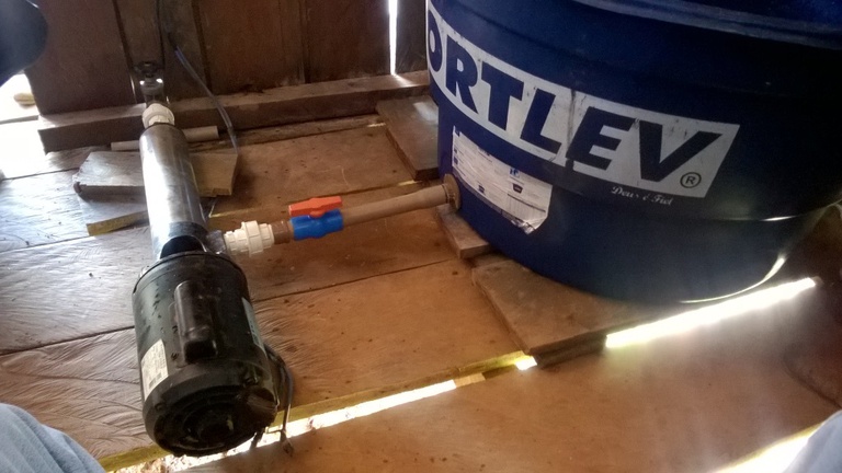 Bomba injetora de fertilizantes.jpg