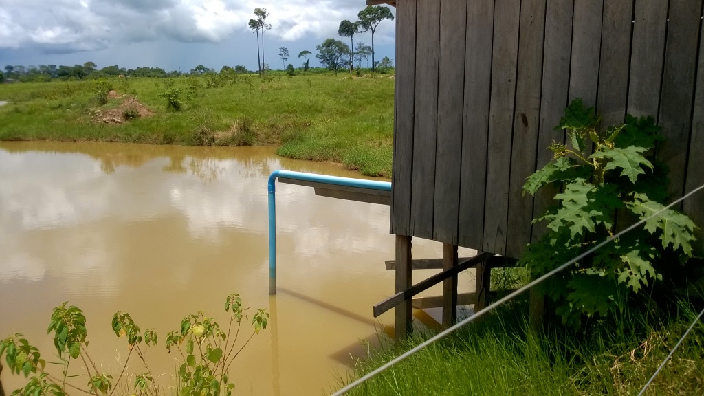 Casa de bomba e Tubulação de sucção.jpg