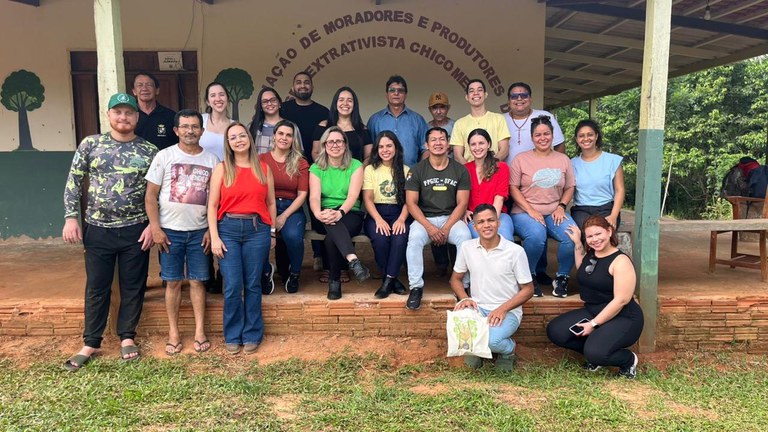 O Grupo de Pesquisa EcoSaúde Amazônia, coordenado pela Profª Drª Thatiana Lameira 