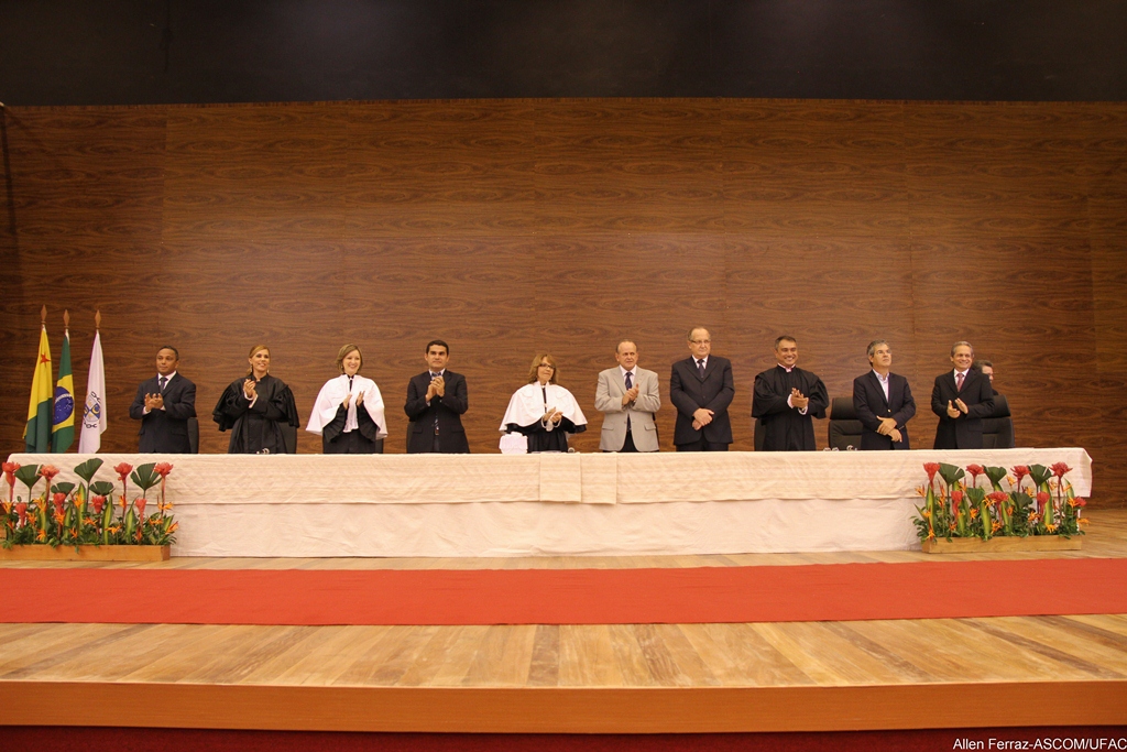 Posse Reitor e Vice-Reitora 01