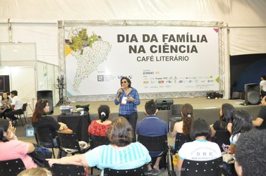 Professora e pesquisadora do Centro de Educação, Letras e Artes (Cela) da Universidade Federal do Acre (Ufac), Simone de Souza Lima