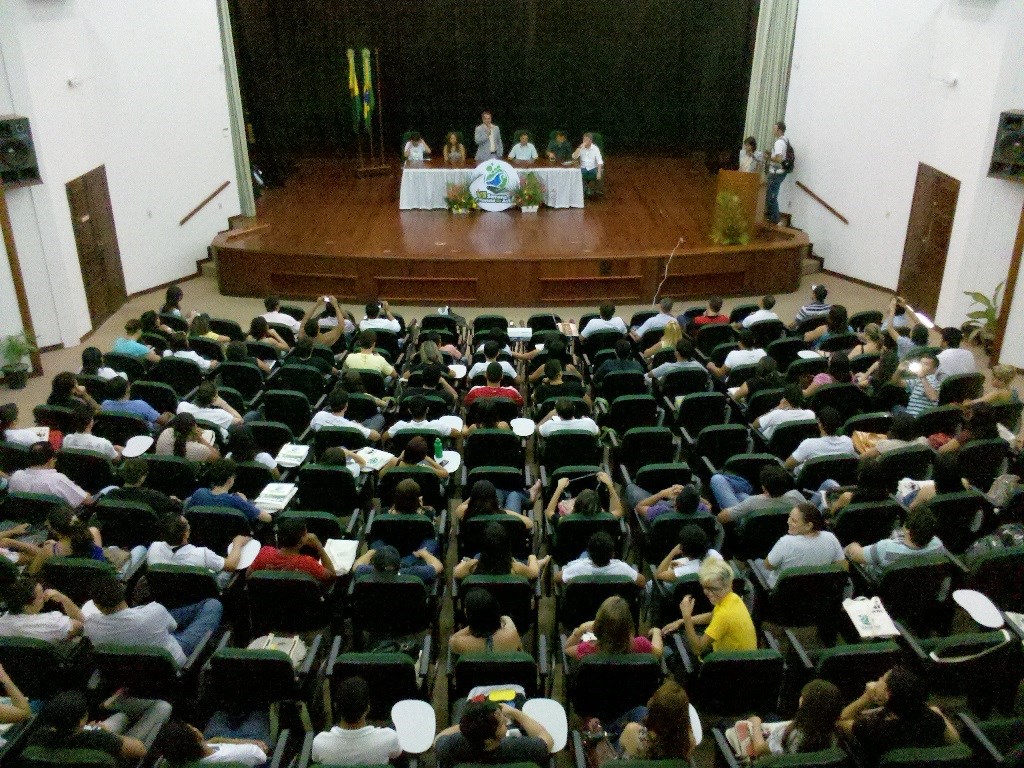 7ª Semana de Engenharia Florestal continua no campus da Ufac
