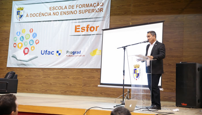 Abertura da I Semana Pedagógica ocorre com palestra de docente da UnB