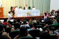 Alunos da Ufac recebem auxílio transporte