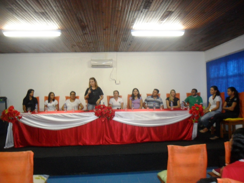 Alunos de Espanhol da Ufac em Cruzeiro do Sul visitam Apadeq