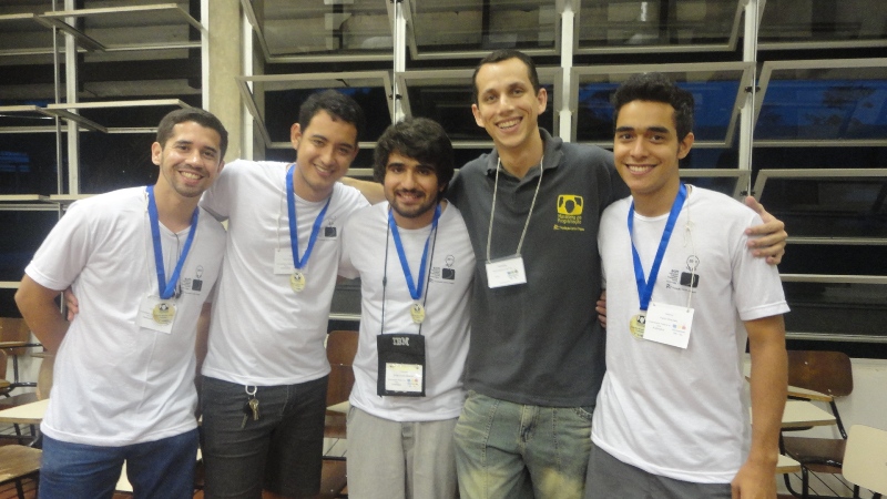 Alunos do Curso de Sistemas de Informação representam a UFAC na fase nacional da Maratona de Programação