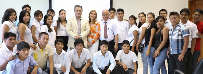 Alunos peruanos visitam a Ufac