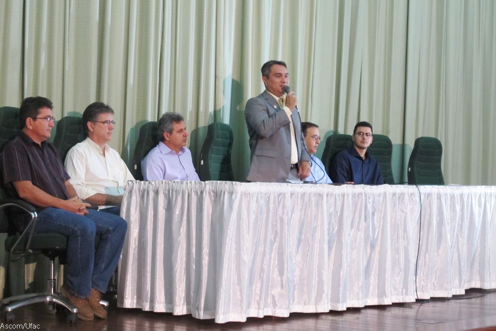 Começa o 1º Seminário de Pecuária Leiteira do Acre