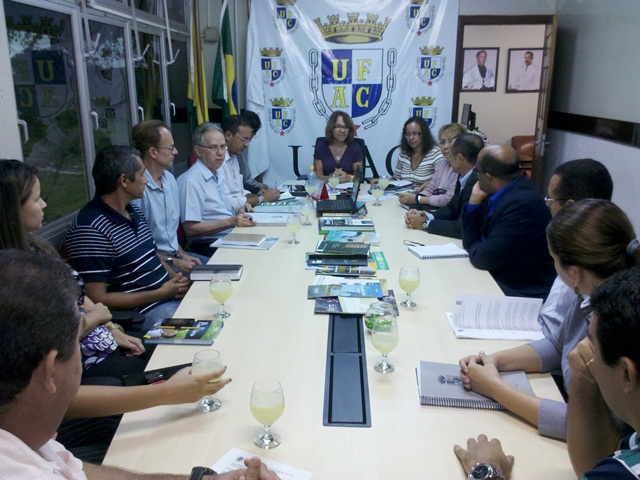 Conselho Diretor empossa dois novos conselheiros