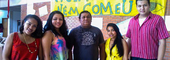 Curso de Artes Cênicas realiza exposição a partir de sucatas