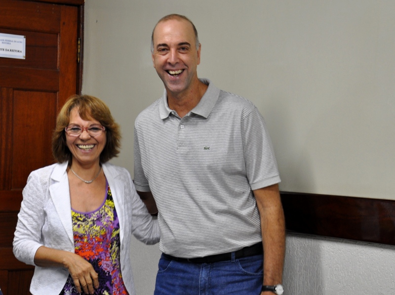 Cursos de Engenharia ganham mais um professor