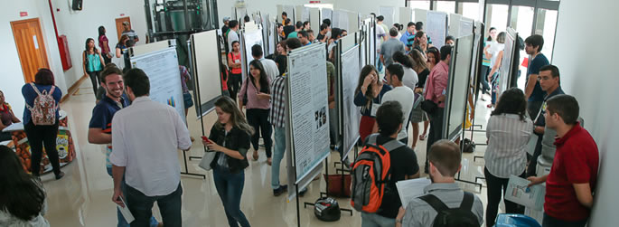 Estudantes da Ufac apresentam banners durante o 1º Congresso de Pesquisa do Estado do Acre e 24º Seminário de Iniciação Científica 
