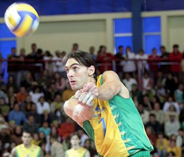 Giba, ex-jogador de vôlei, faz palestra na Ufac