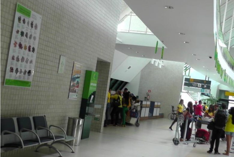 Painel com diversidade de feijões do Juruá está exposto no aeroporto de Cruzeiro do Sul