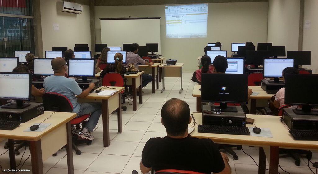 Prodgep promove cursos de informática para técnico-administrativos