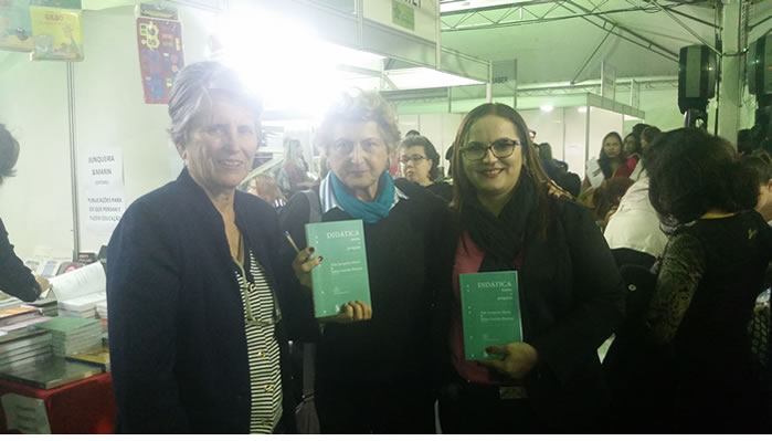 Professora da Ufac figura como coautora de livro sobre didática