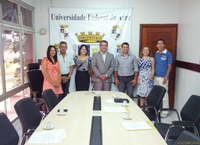 Reitor empossa novos servidores