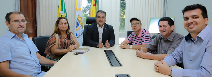 Reitor recebe comissão que implantará o laboratório interdisciplinar de formação de educadores