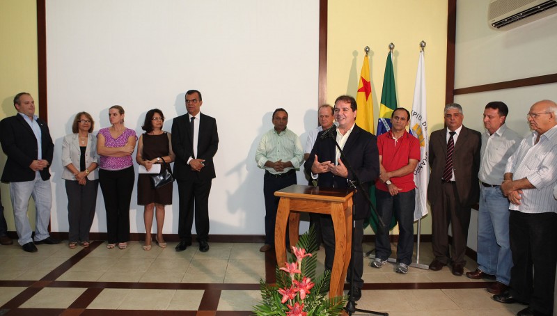 Reitora Olinda Batista participou da posse de Pascoal Muniz como diretor da Fapac