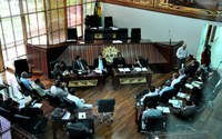 Reitora Olinda Batista reúne com deputados estaduais