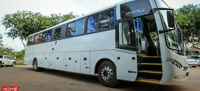 Ufac adquire novo ônibus