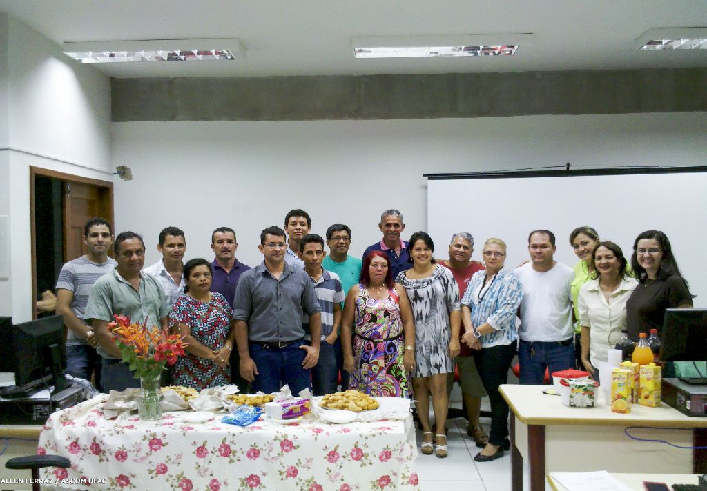 Ufac capacita 31 servidores na área de informática