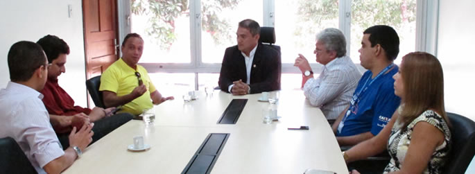 Ufac e Caixa acertam parceria para instalação de agência no campus