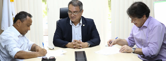 Ufac e Impa fecham parceria para cooperação científica