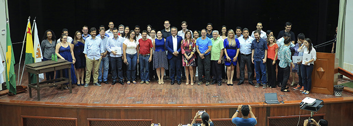 Ufac empossa 28 professores efetivos