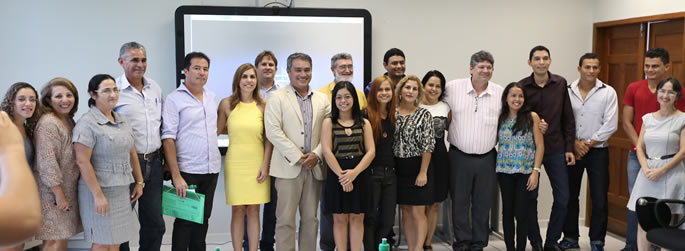 Ufac empossa novos técnico-administrativos e docentes