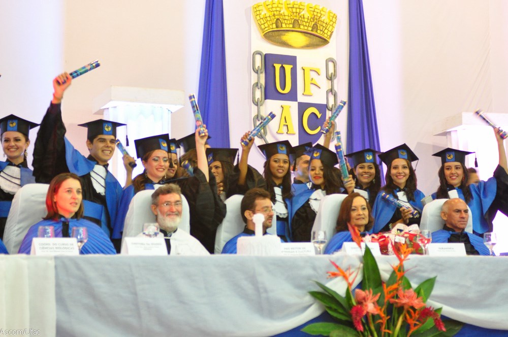 Ufac forma mais uma turma de Ciências Biológicas