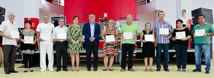 Ufac homenageia servidores com show ‘Tons do Ofício’