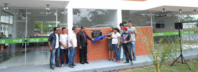 Ufac inaugura espaço de lazer e nova sede do DCE