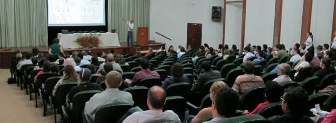 Ufac inicia entrega de notebooks para docentes