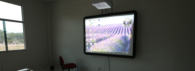 Ufac investe na melhoria de salas ambientes