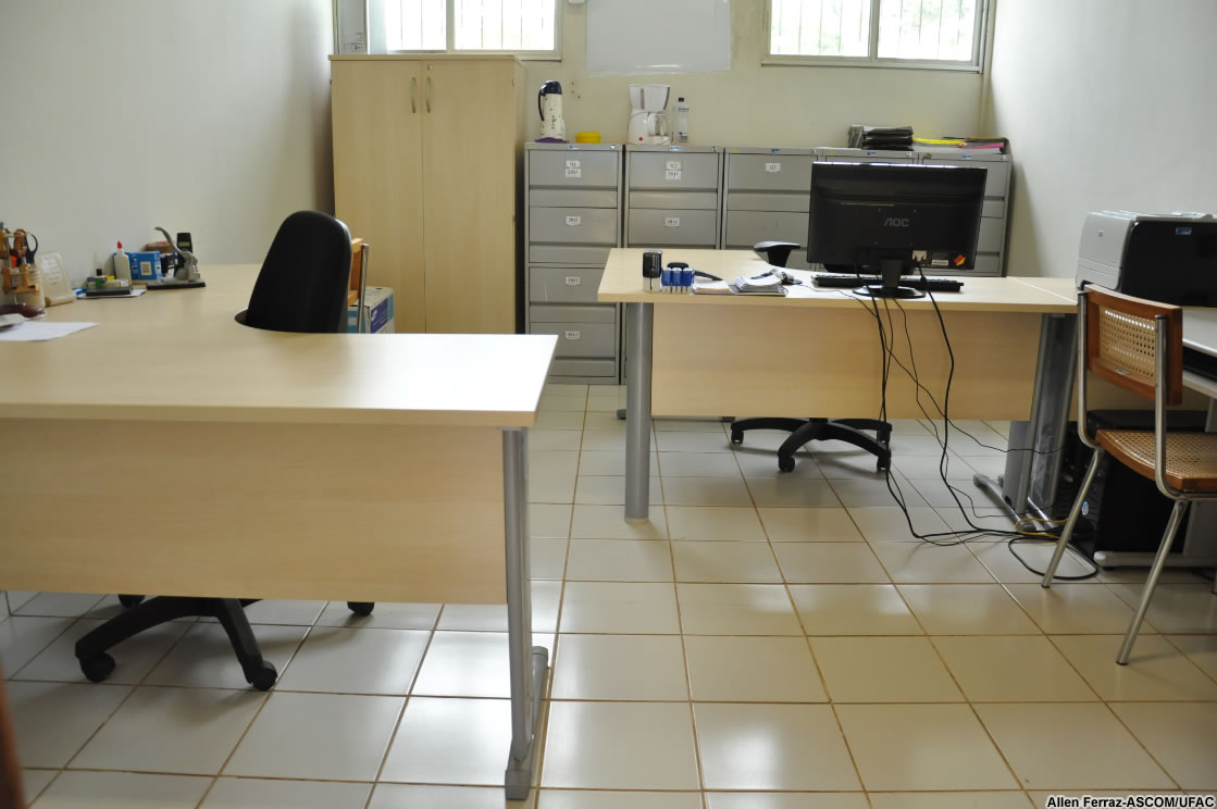 Ufac investe na melhoria de setores administrativos com novos móveis