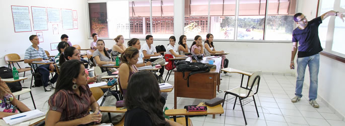 Ufac nomeia 12 professores aprovados em concurso