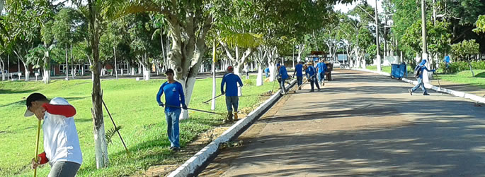 Ufac realiza limpeza no campus durante recesso