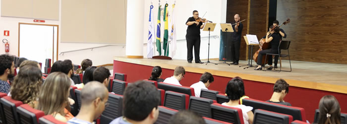 Ufac recepciona alunos ingressantes de 5 cursos