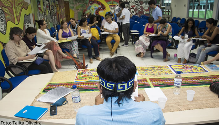 Workshop de canto Huni Kuin é apresentado no 3° dia do IX Simpósio Linguagens e Identidades